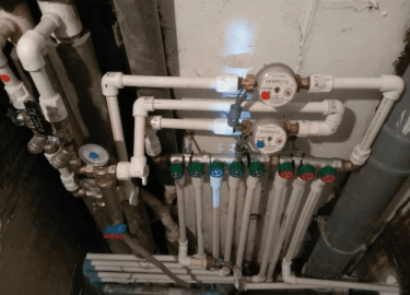 Замена труб в квартире или доме &mdash; это важная задача, требующая внимательного подхода. Если ваши трубы начали подводить, это может привести к ...