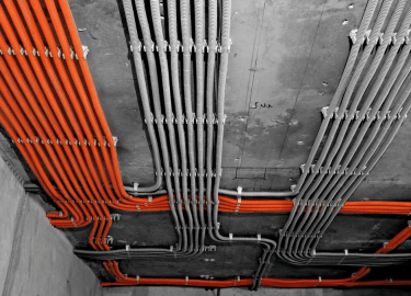 Детальный расчет электрики в Питере: по мощности I=P/U, стоимость от 110000 руб &ndash; скидки 15% от Комфорт Стиль, безопасность в СПб и области.
