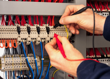 В данной статье мы рассмотрим, как правильно выбрать электрика для ремонта квартиры в Москве. Вы узнаете о ключевых аспектах, на которые стоит обра...