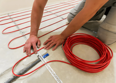 В статье рассматриваются основные аспекты установки теплого пола в Санкт-Петербурге, включая выбор системы, качество материалов и советы по професс...