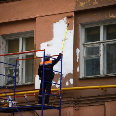 Картинка с выбором отделочных материалов для капитального ремонта.